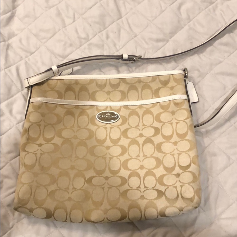 White/ tan Coach crossbody